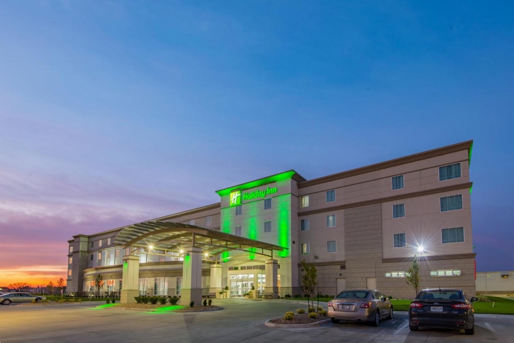 Holiday Inn Salina Main image
